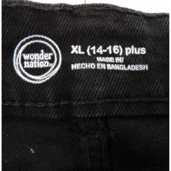 Women's Black Denim Mom Shorts Plus XL(14-16) NWT - Picture 2 of 3